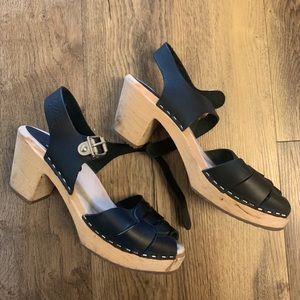 lotta peep toe clogs